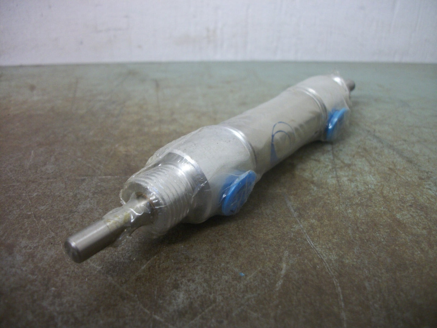 AMERICAN PNEUMATIC CYLINDER 750DES-0.50-9 NEW