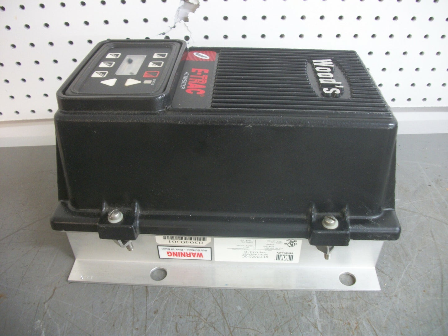 TB WOOD'S 2HP MICRO-INVERTER DRIVE XFC2002-0C 3KVA 230VOLT 7.5AMP 3PH