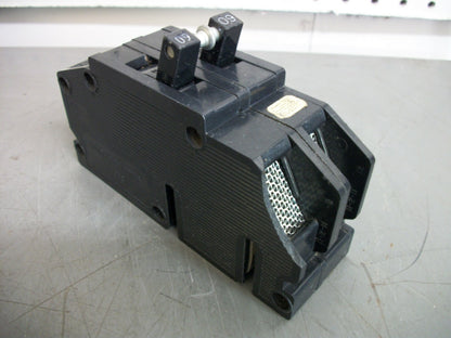 GTE SYLVANIA TYPE QC CIRCUIT BREAKER QC260 60AMP 240VOLT 2POLE CHIPPED