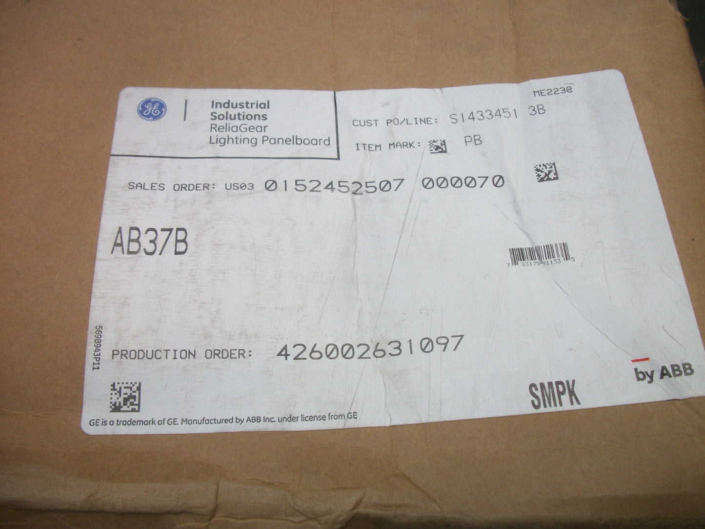 GE 38 X 20 X 6 LOAD CENTER PANELBOARD ENCLOSURE ONLY AB37B NIB