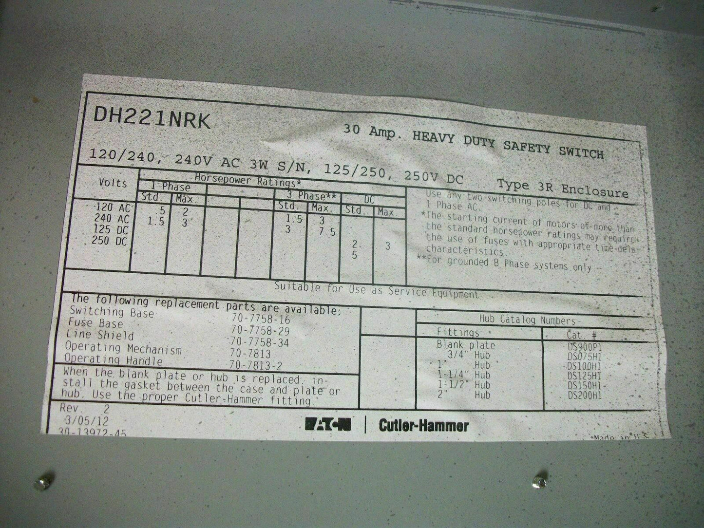 CUTLER-HAMMER DISCONNECT TYPE 3R DH221NRK 30AMP 240VOLT 2POLE FUSIBLE *REFURB*