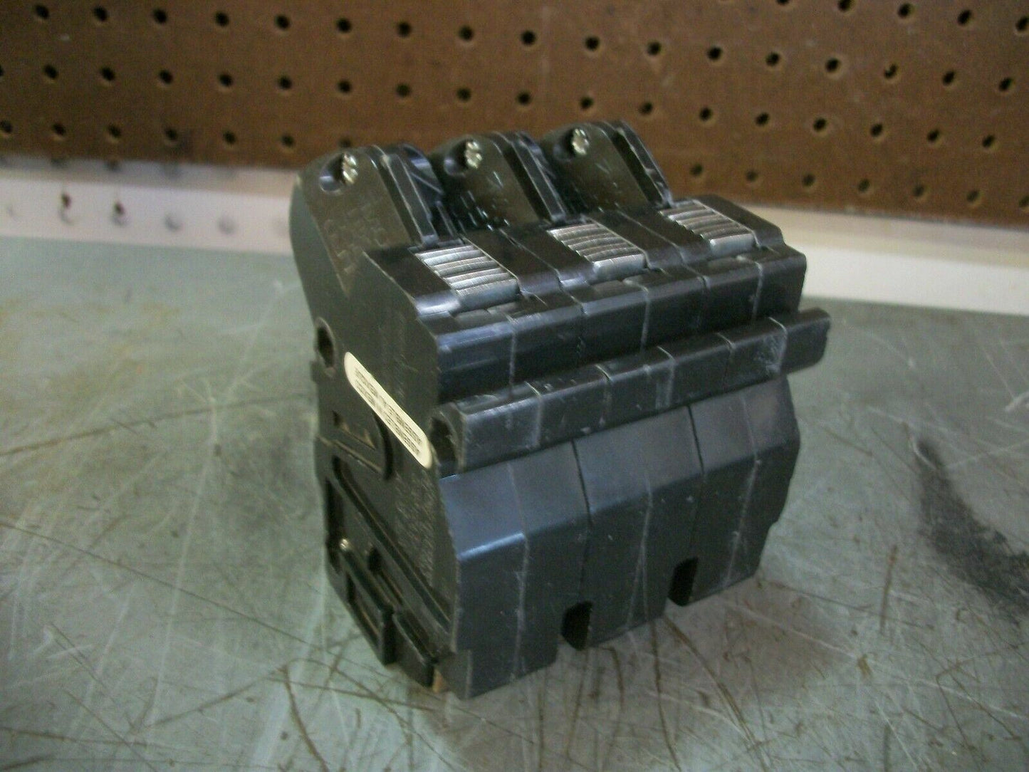 FEDERAL PACIFIC NBA NB CIRCUIT BREAKER NB330 30AMP 240VOLT 3POLE