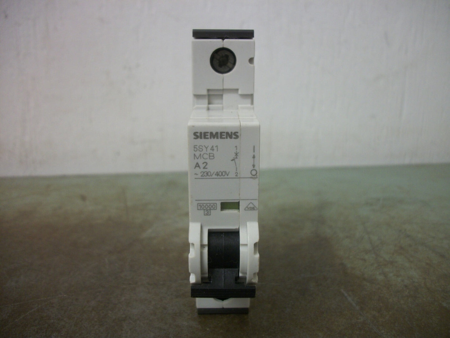 SIEMENS MINI CIRCUIT BREAKER 5SY41MCBA2 5SY4102-5 2AMP 400VOLT 1POLE
