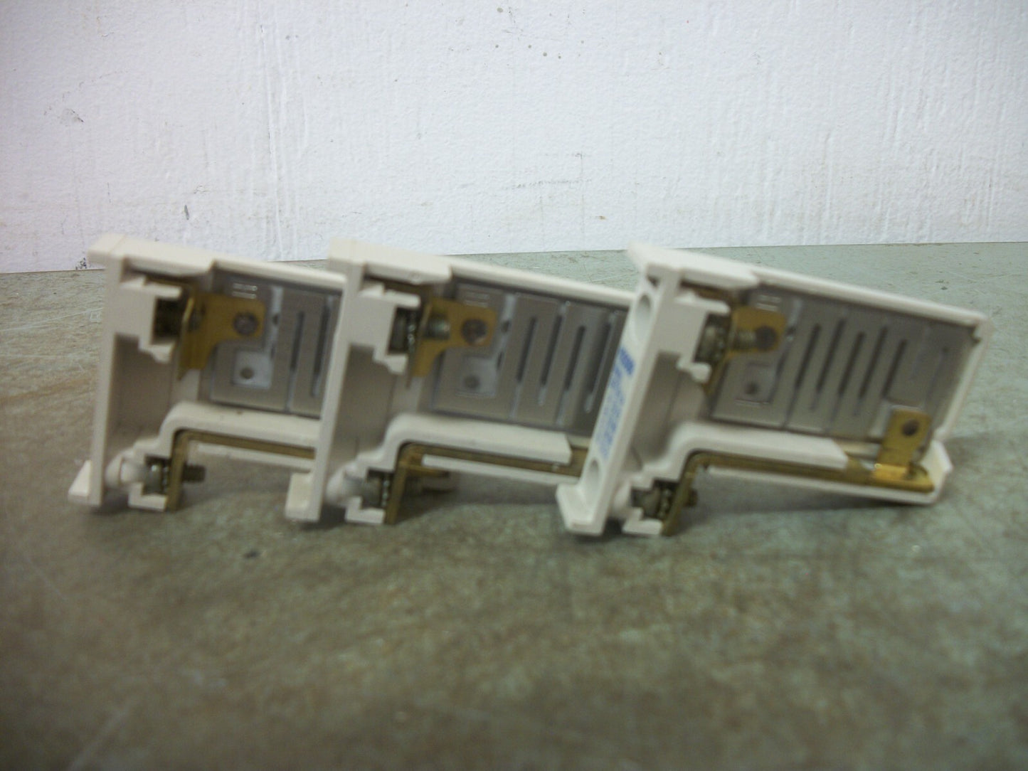 CUTLER-HAMMER LOT OF 3 FREEDOM SERIES OVERLOAD RELAY HEATERS H2008B