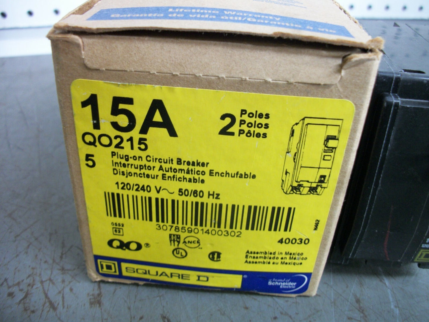 SQUARE D QO CIRCUIT BREAKER QO215 15AMP 240VOLT 2POLE NOB