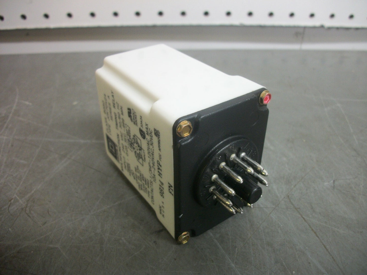 SQUARE D MULTIFUNCTION TIMING RELAY 9050JCK70V24 0.05SEC-999MIN 240VOLT