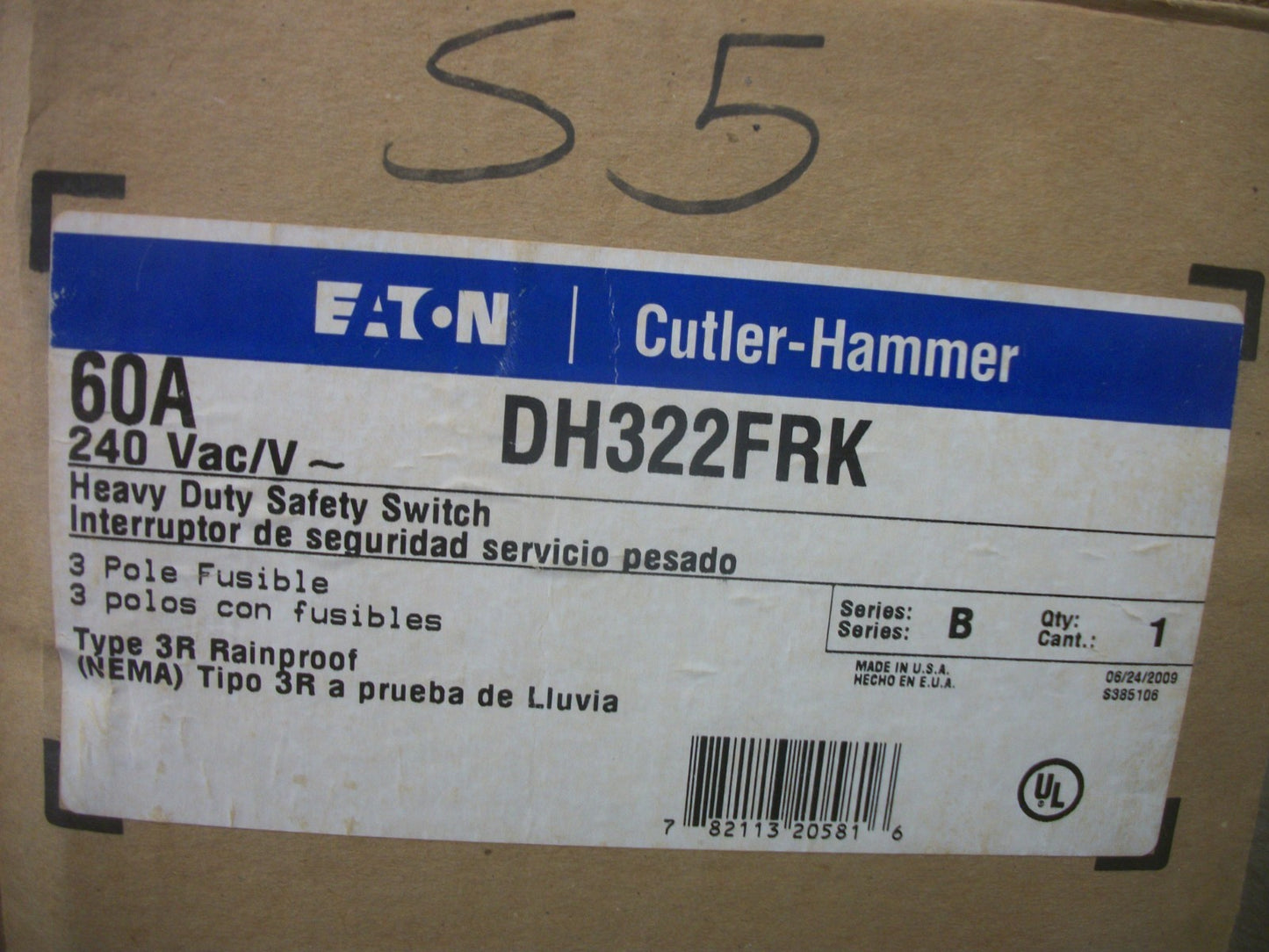 CUTLER-HAMMER DISCONNECT TYPE 3R DH322FRK 60AMP 240VOLT 3POLE FUSIBLE NIB