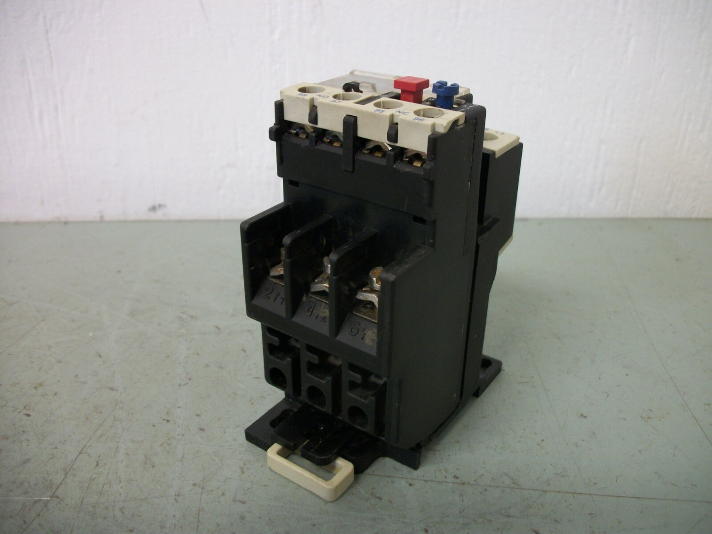 TELEMECANIQUE THERMAL OVERLOAD RELAY LR2D1321 1.2-1.8AMP
