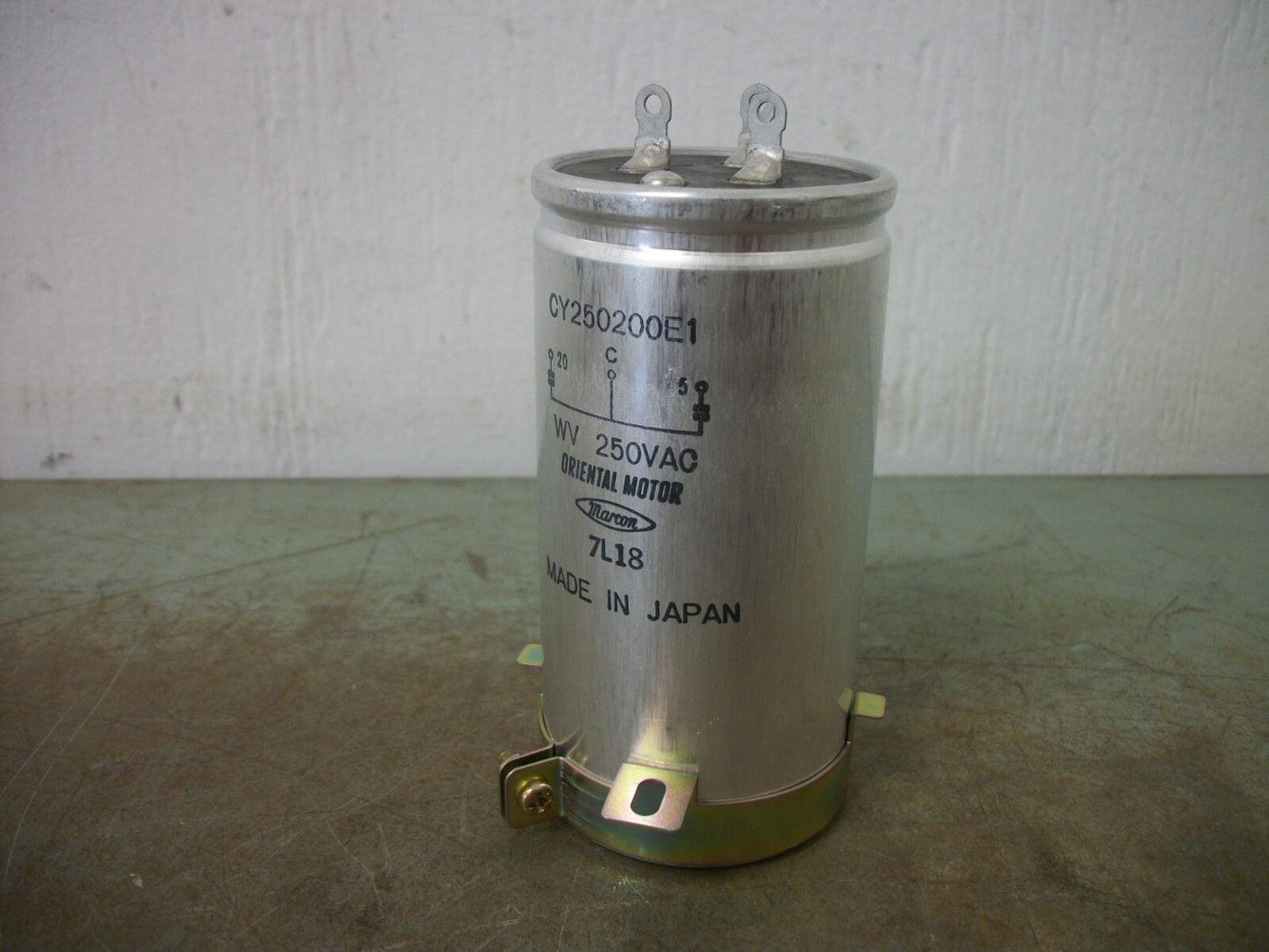 ORIENTAL MOTOR CAPACITOR CY250200E1 250VAC NOB