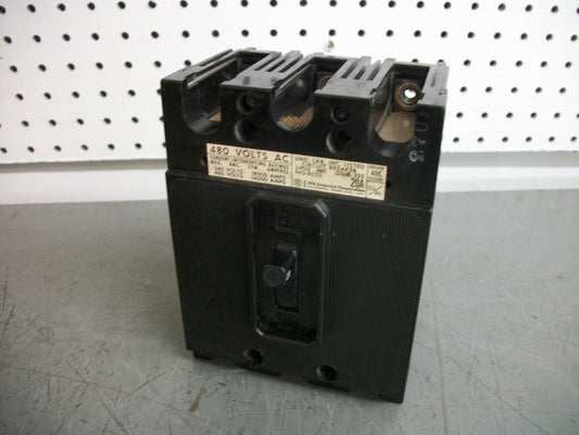 SIEMENS EH3 CIRCUIT BREAKER EH3B020 20AMP 480VOLT 3POLE CHIPPED