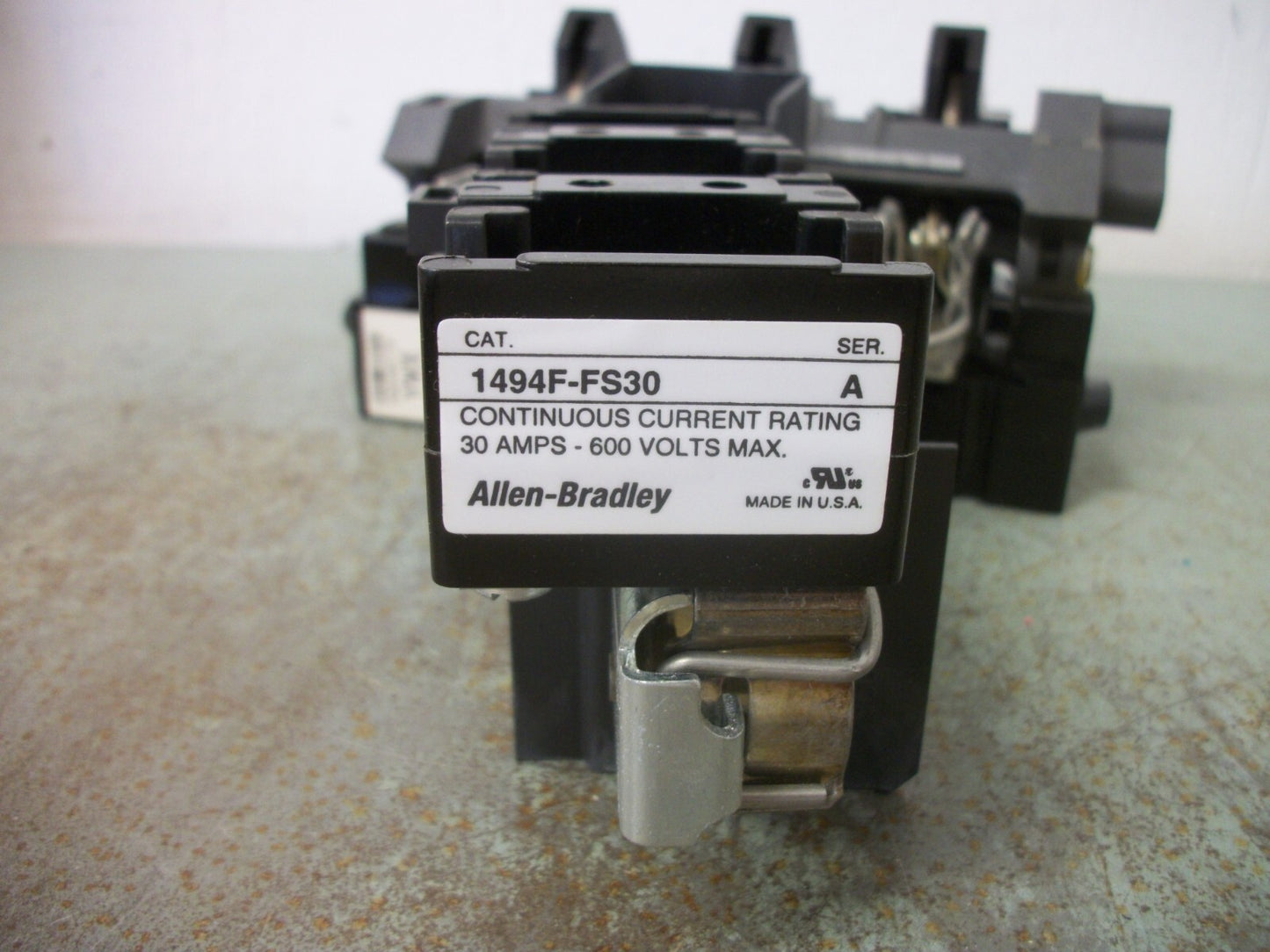 ALLEN-BRADLEY FUSIBLE DISCONNECT SWITCH 1494F-D30 30AMP 600VOLT 3POLE NOB
