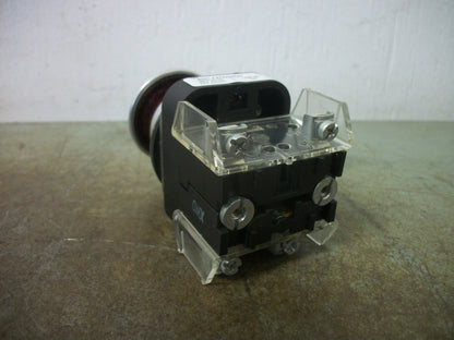 ALLEN-BRADLEY RED ILLUMINATED MOMENTARY PUSH/PULL BUTTON 800T-FXNQ24RA7 24VOLT