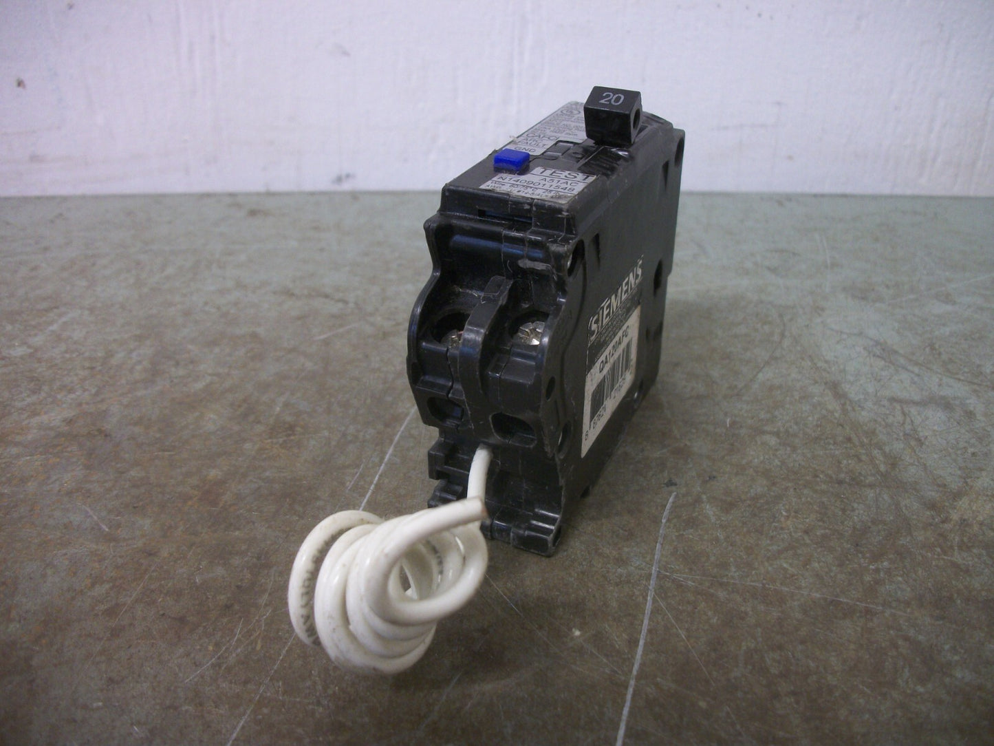 SIEMENS AFCI QAF2 CIRCUIT BREAKER QA120AFC 20AMP 120VOLT 1POLE