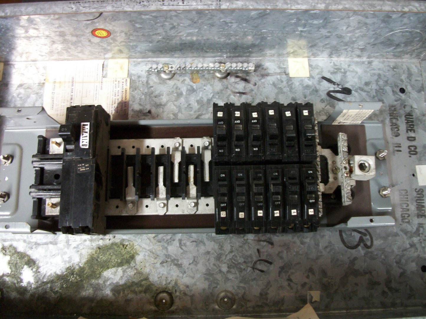 SQUARE D NQO LOAD CENTER PANELBOARD NQO446042 100AMP 120/240VOLT 1PH 3W 50A MAIN