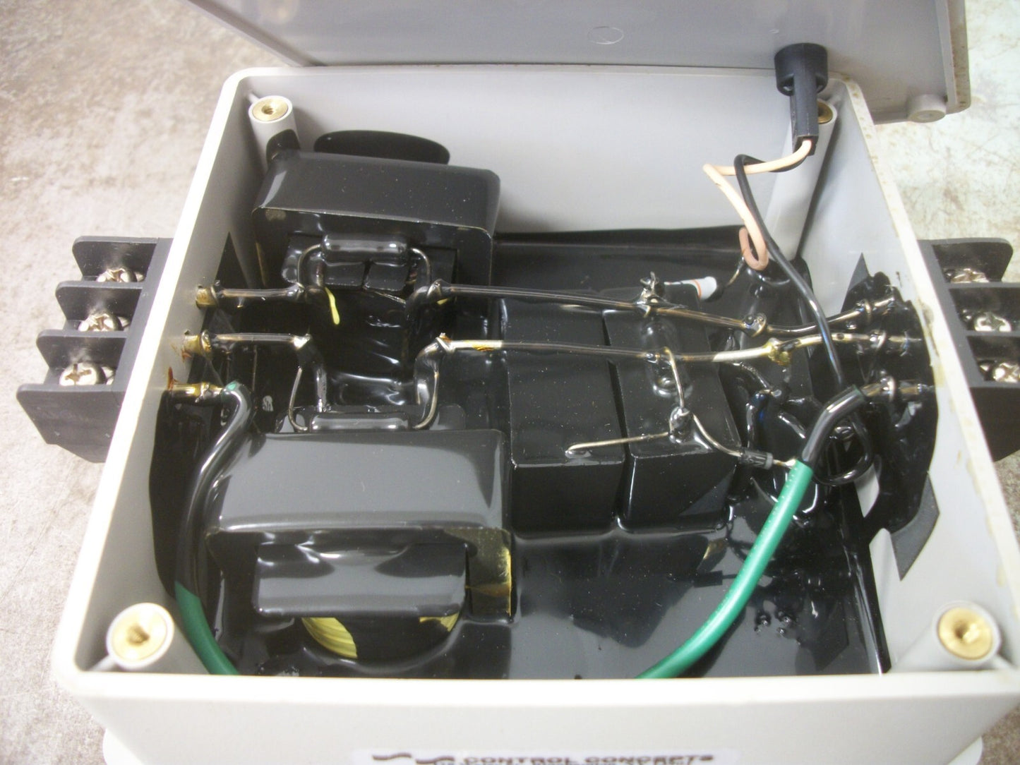 CONTROL CONCEPTS ISLATROL PLUS ACTIVE TRACKING FILTER IC+107 120VOLT 7.5AMP