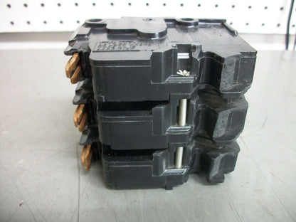 FEDERAL PACIFIC NA CIRCUIT BREAKER NA315 15AMP 240VOLT 3POLE CHIPPED