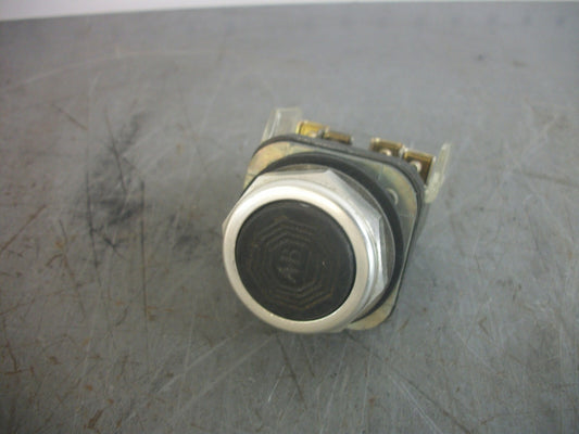 ALLEN-BRADLEY BLACK FLUSH MOMENTARY PUSHBUTTON 800T-A