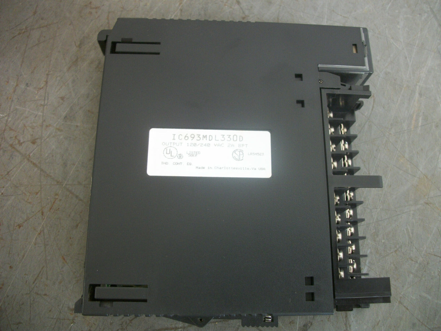 GE FANUC 120/240VOLT OUTPUT MODULE IC693MDL330D