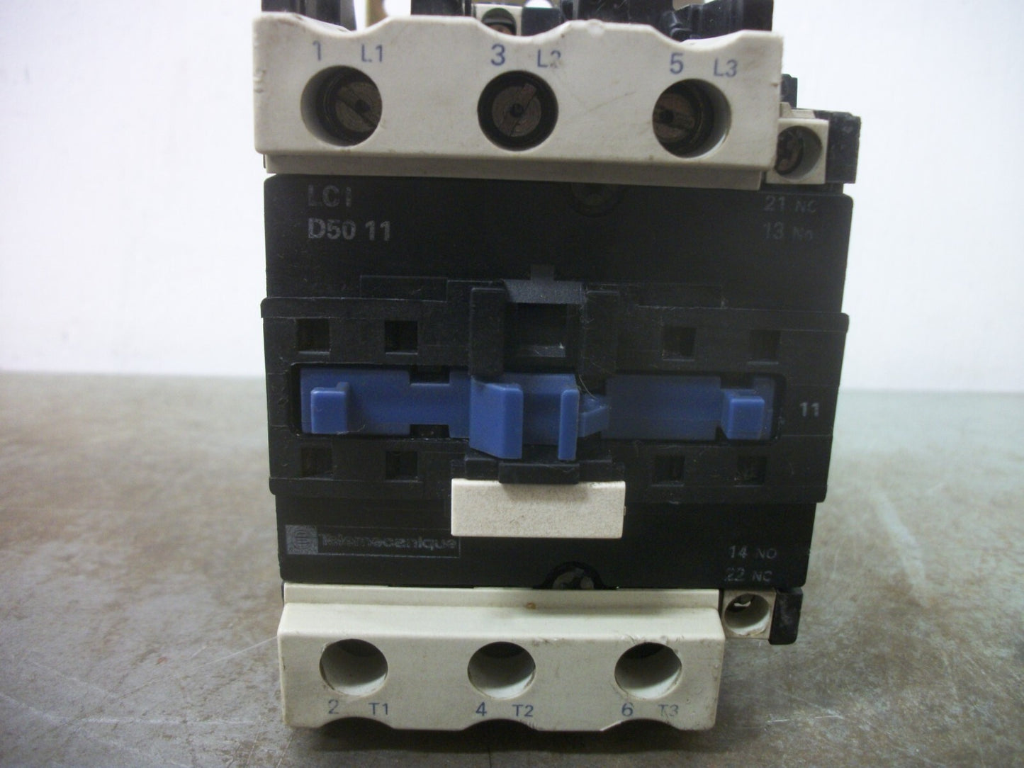 TELEMECANIQUE CONTACTOR LC1D5011G6 70AMP 120VCOIL 3PH 600V 40HP