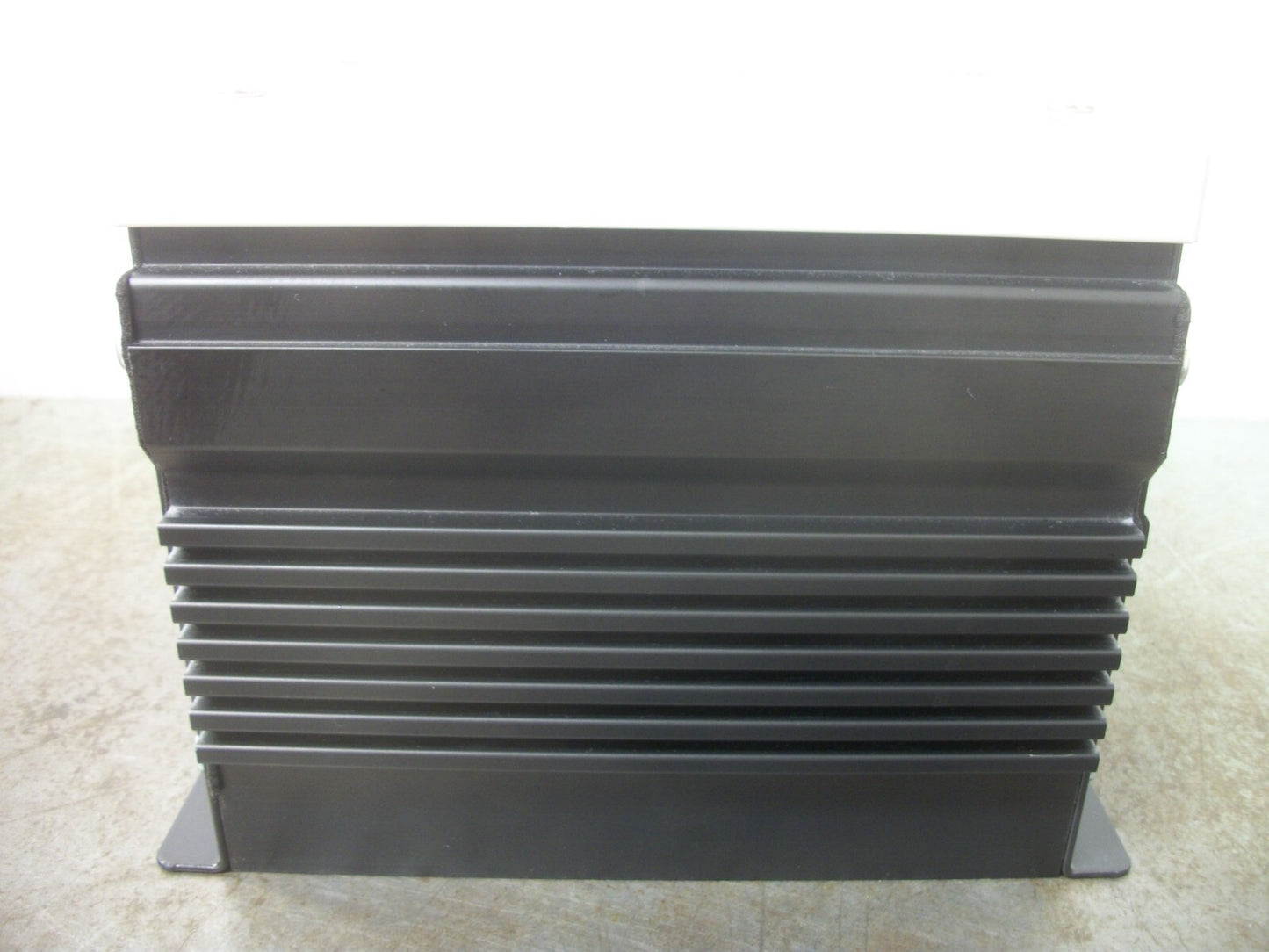 ABB DYNAMIC BRAKE CHOPPER R2/R3 NBRA-653 500VOLT 22 RMIN 22OHM 29AMP NIB