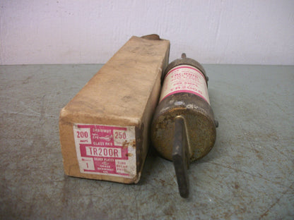 SHAWMUT TRI-ONIC FUSE TR200R 200AMP 250VOLT NIB