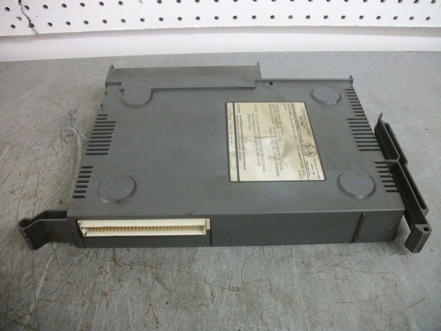 GIDDINGS & LEWIS PIC900 PROGRAMMABLE COMPUTER OUTPUT MODULE 502-03518-22R1