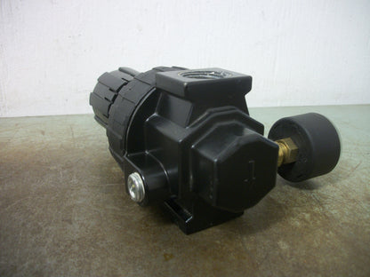 PARKER PNEUMATIC REGULATOR 06R313AC 250PSI
