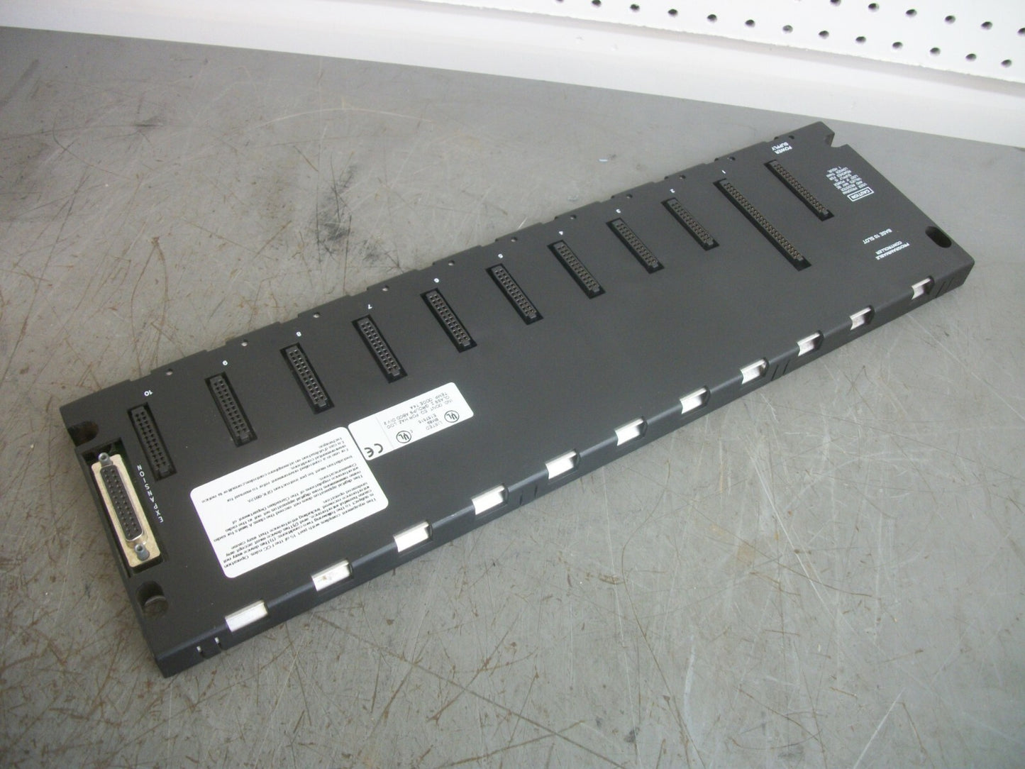 GE FANUC PLC 10-SLOT BASE EMI ENHANCED IC693CHS391J