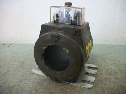 ASSOCIATED ENGINEERING HA 200:5A CURRENT TRANSFORMER 678-2 10KV