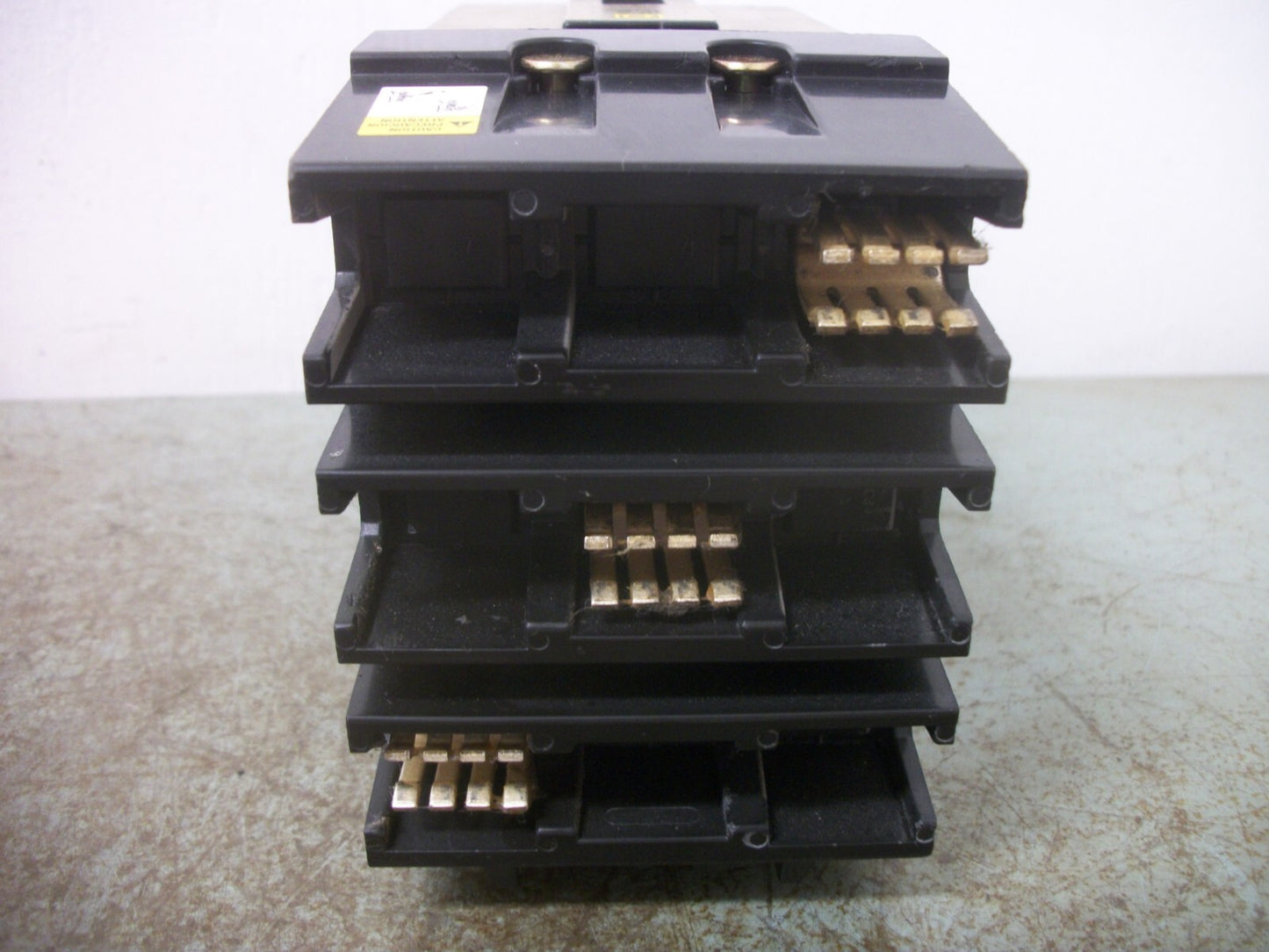 SQUARE D POWERPACT I-LINE FGA CIRCUIT BREAKER FGA34030 30AMP 480VOLT 3POLE