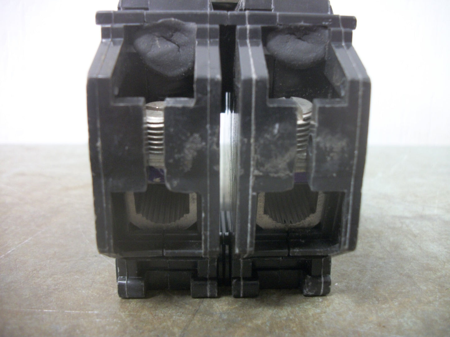 GE THQL CIRCUIT BREAKER THQL2190 90AMP 240VOLT 2POLE NOB