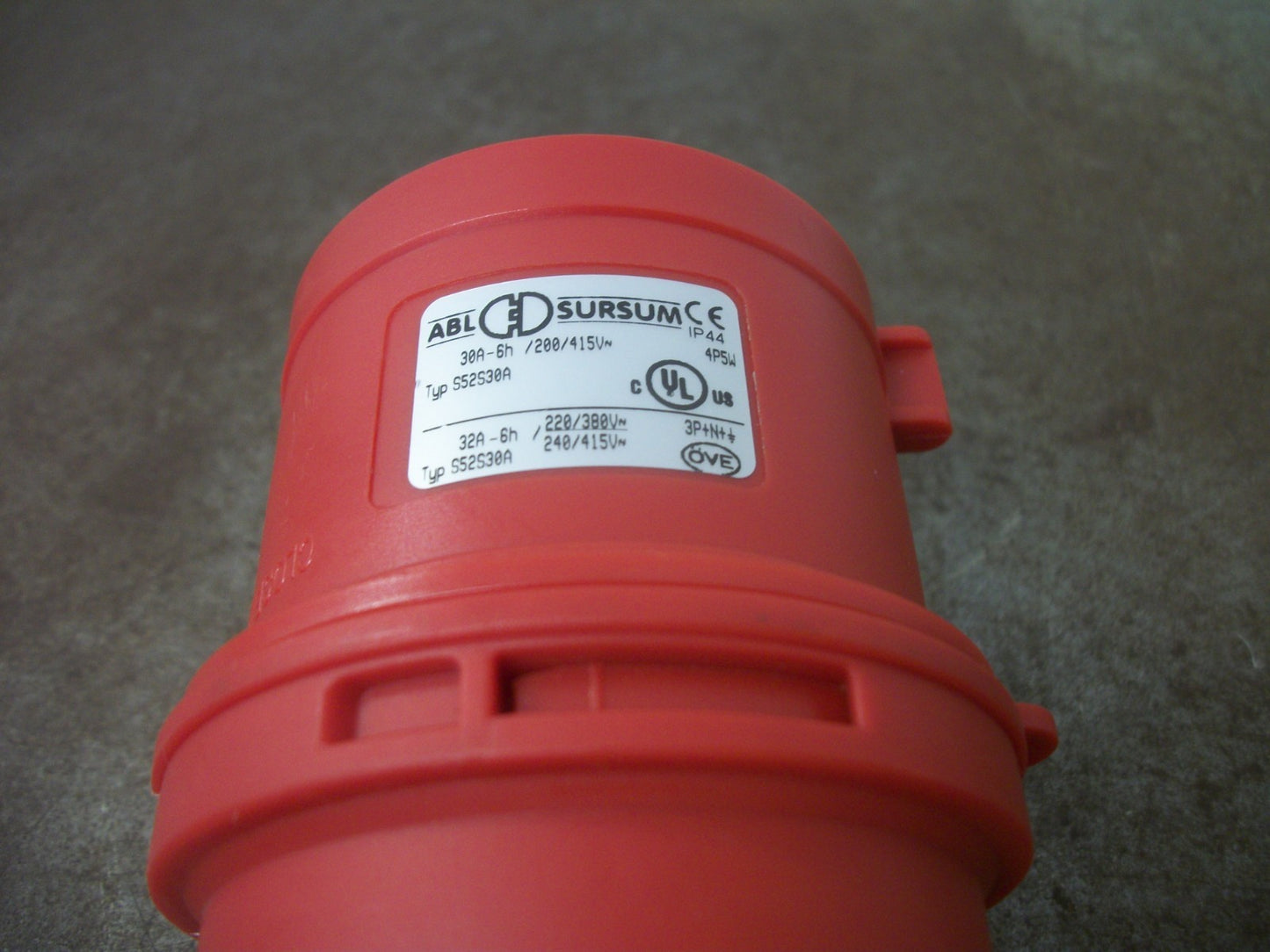 ABL SURSUM PIN & SLEEVE PLUG S52S30A 30AMP 415VOLT 4P 5W