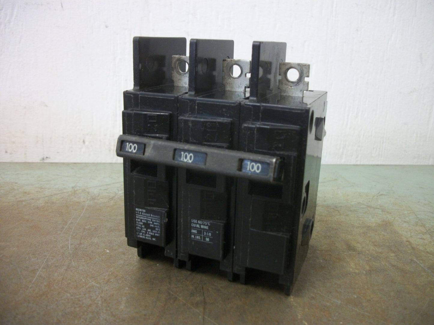SIEMENS BQ CIRCUIT BREAKER BQ3B100 100AMP 240VOLT 3POLE