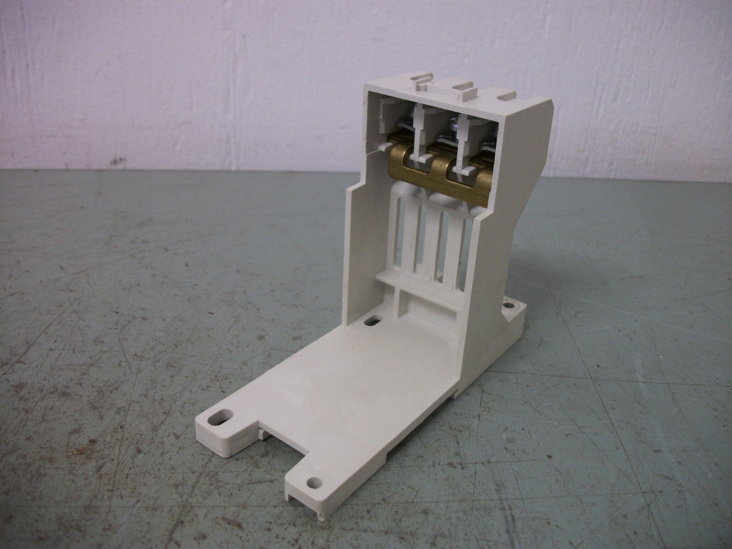 CUTLER-HAMMER TERMINAL BLOCK FOR DEF PURPOSE CONTACTOR 10-6380-2