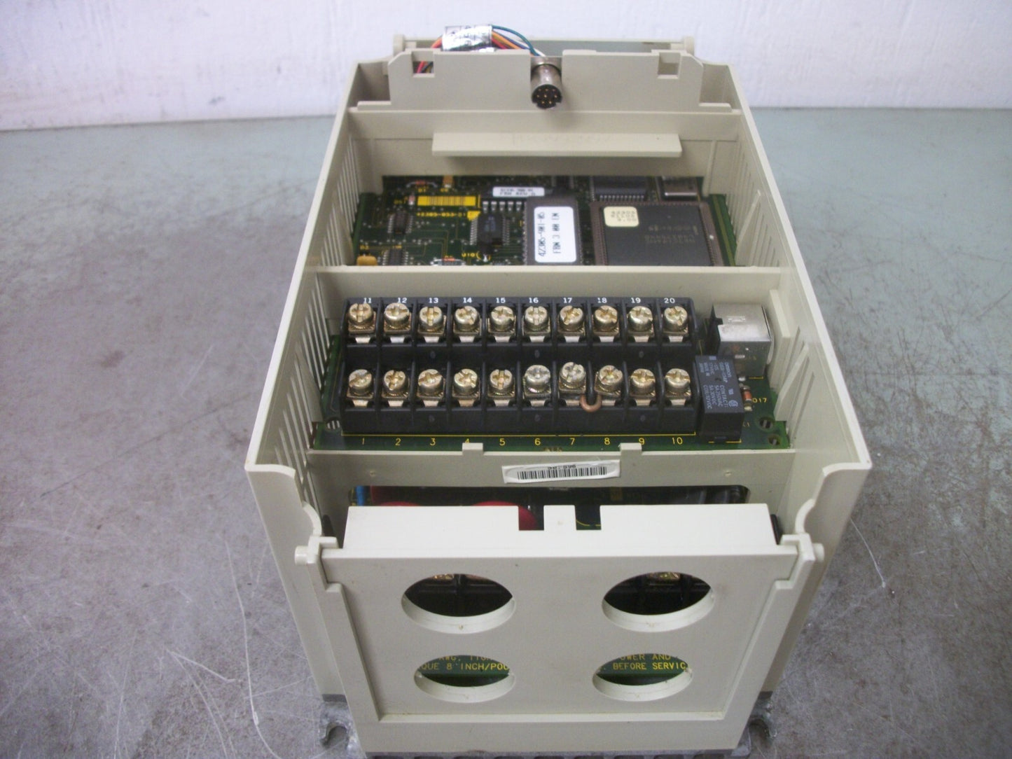 ALLEN-BRADLEY 0.75HP AC DRIVE 1305-AA03A 230VOLT 3PH 3AMP