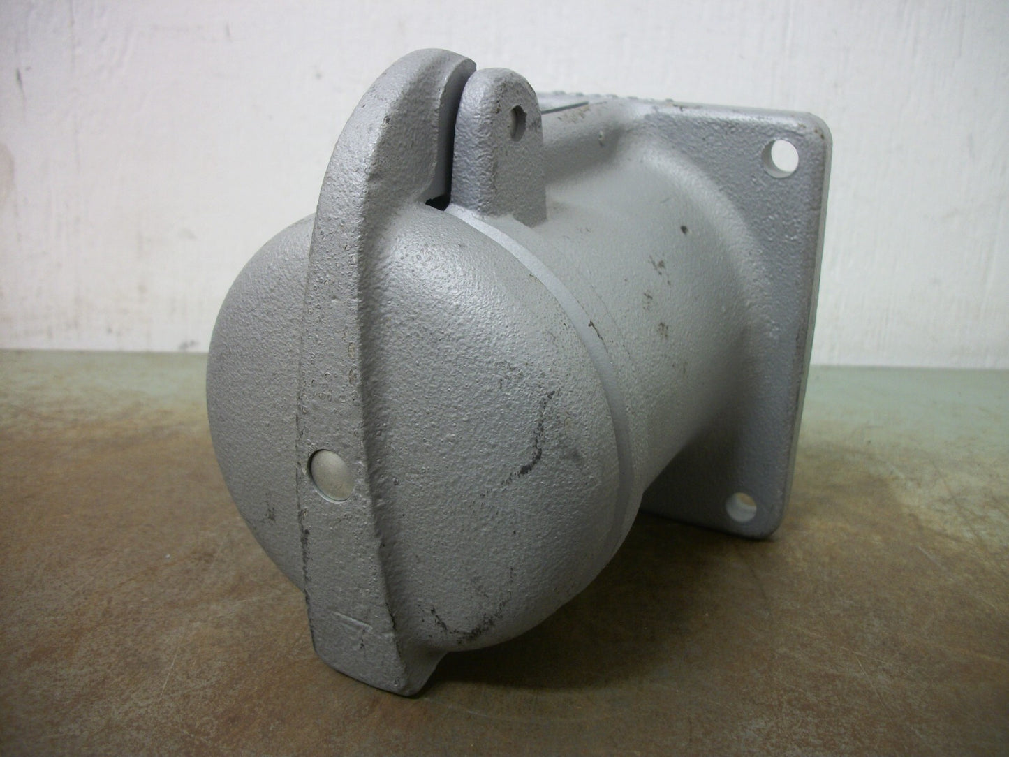 APPLETON AE PIN & SLEEVE RECEPTACLE AE642 60AMP 600VOLT 3W 4P NOB