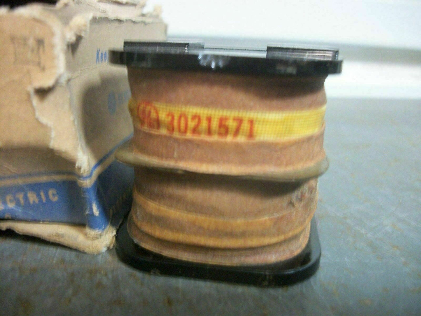 GE STARTER COIL 3021571 110VCOIL *NIB*