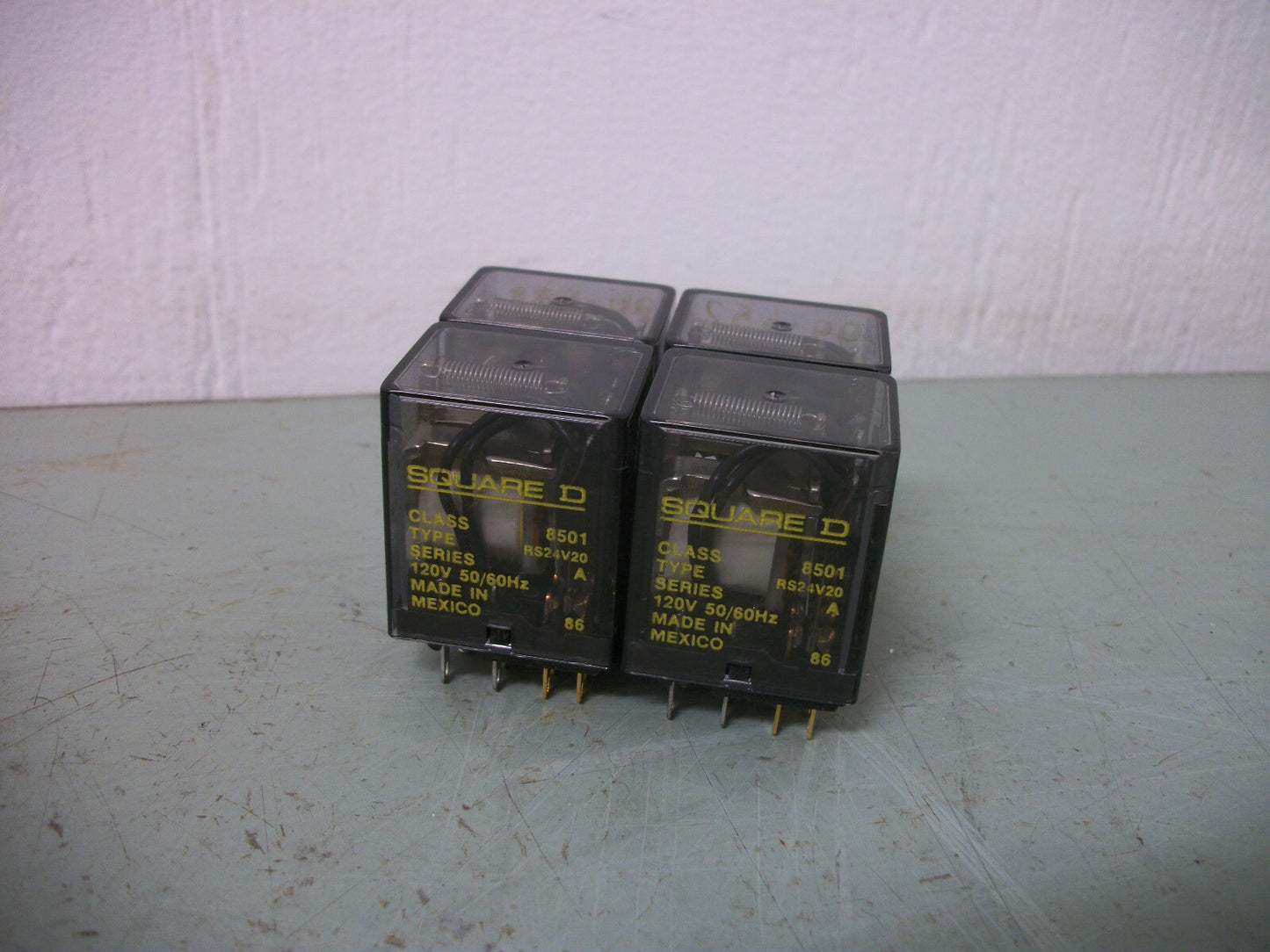 SQUARE D LOT OF 4 SERIES A 4PDT MINI GP RELAYS 8501RS24V20 120VCOIL 3AMP