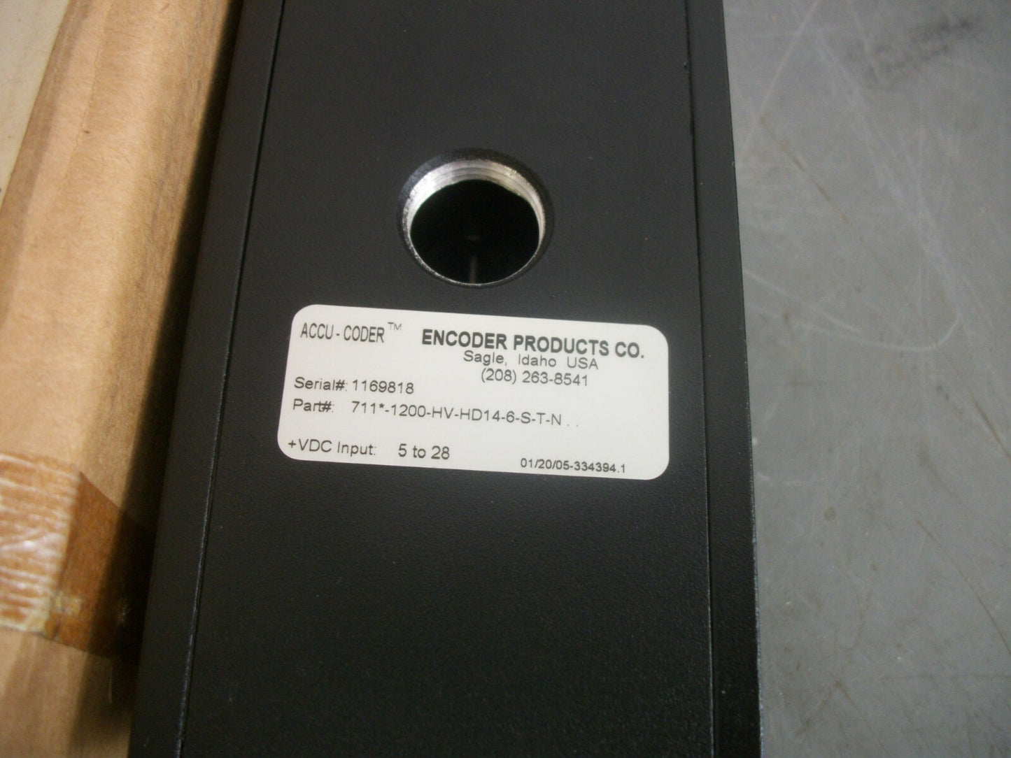 ACCU-CODER 711 INCREMENTAL SHAFT ENCODER UNIT 711-1200-HV-HD14-6-S-T-N NIB