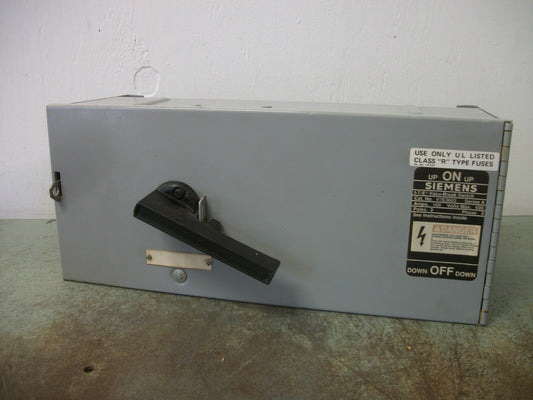 SIEMENS FUSIBLE VACU-BREAK BRANCH SWITCH V7E3603 100AMP 600VOLT 3POLE 3PH NOB