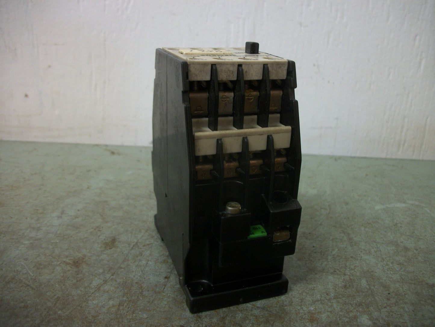 SIEMENS CONTROL RELAY 3TH8262-0A 16AMP 110VCOIL